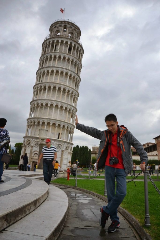 Me attempting #Henrying on the tower of Pisa. That hashtag was very popular back then.