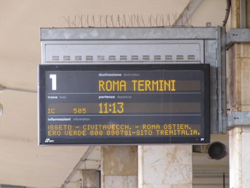 Departed from Pisa Centrale with InterCity 505 at 11:13. Destination: Roma Termini.